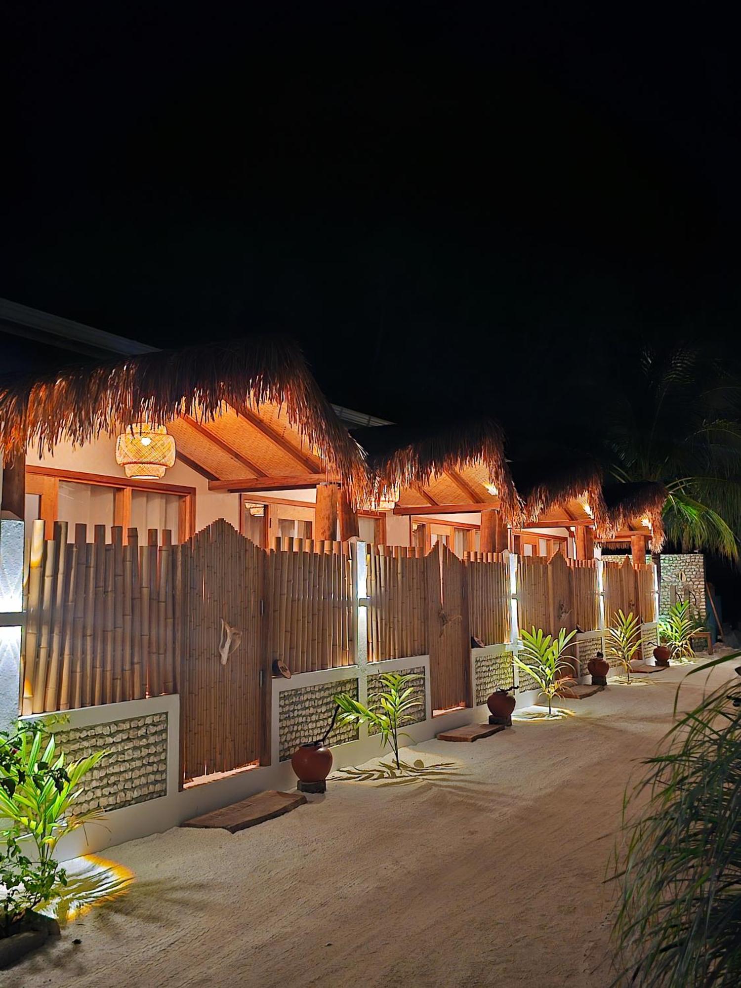 Muraka Dhigurah Dhigurah  Exterior photo